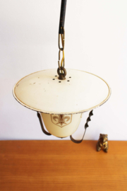 Antieke hanglampje met bronzen details. Glazen vintage lamp.