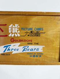 Vintage puzzel: Goudlokje en de 3 beren. Retro blokken / blokpuzzel