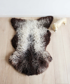 Heerlijk zachte schapenvacht.  Origineel wollen Flat Sheepje :)