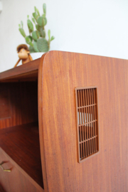 Houten vintage audiomeubel. Mid Century retro design kast / dressoir