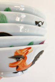Set Chinese rijstkommen met haan decor. 5 aardewerk vintage schaaltjes /rooster bowl