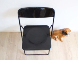 Zwarte vintage klapstoel - IKEA. Retro stoeltje - Ted - Niels Gammelgaard