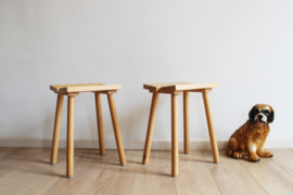 Set van 2 retro krukken. Houten Ypperlig krukjes - IKEA - Hay