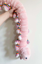 Lange vintage rups knuffel,  Lots-a- Leggggggs. Origineel retro knuffelbeest