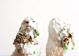 Set vintage 'hoerenhondjes' . Kitscherige honden beeldjes