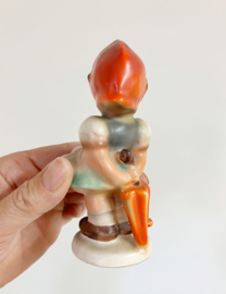 Keramieken meisje met paraplu en paddestoelen. Vintage Cortendorf beeldje - Hummel - Goebel stijl.
