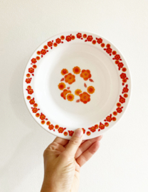 Set van 5 vintage borden - Arcopal -Lotus.  Retro bordjes met oranje bloemen