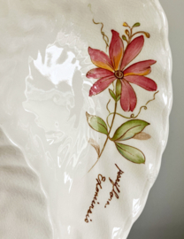 Set van 2 keramieken schalen met wilde bloemen. Vintage borden
