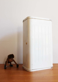 Vintage Brabantia broodtrommel met geel deksel. Groot retro bewaarblik