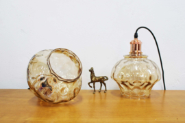 Set van 2 vintage hanglampjes van gebobbeld glas. Retro lampen met nieuw snoer