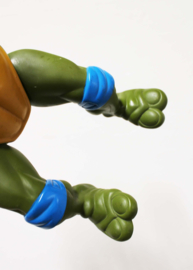 Grote vintage Teenage Mutant Ninja Turtles figuur - Leonardo. Retro TMNT pop - 1989