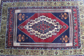 Handgemaakt Perzisch vintage kleed. Uniek Oosters tapijt / gebedskleed