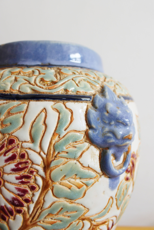 Menstruatie Kleverig Belangrijk nieuws Grote aardewerk vintage pot met deksel. Blauwe Oosterse vaas / dekselvaas |  Vazen/potten | Flat Sheep