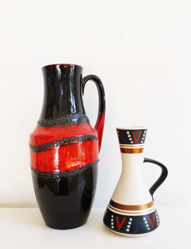 Perforeren experimenteel Transparant Twee aardewerk vintage vazen. Oranje/bruine retro karaf, West germany |  Vazen/potten | Flat Sheep