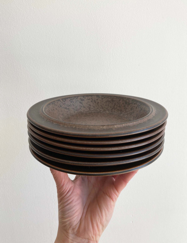 Set vintage borden - Ulla Procopé voor Arabia. 6 stenen retro Ruska bordjes