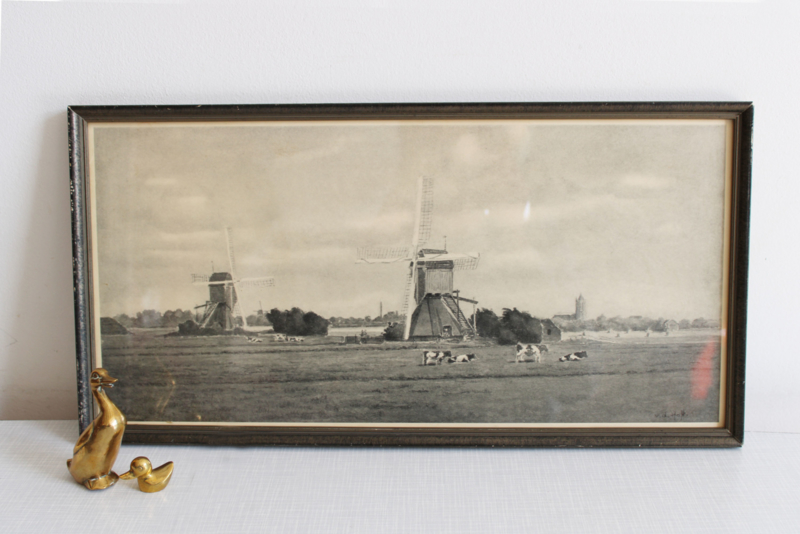 Hollands landschap met molens en koeien in lijst. Vintage prent achter glas.
