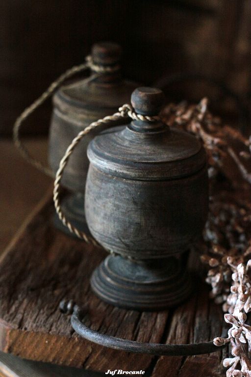 Houten potje met deksel 'vintage black'