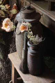 Nepalese kruik met gratis bos veldbloemen *cappuccino* nr. 33