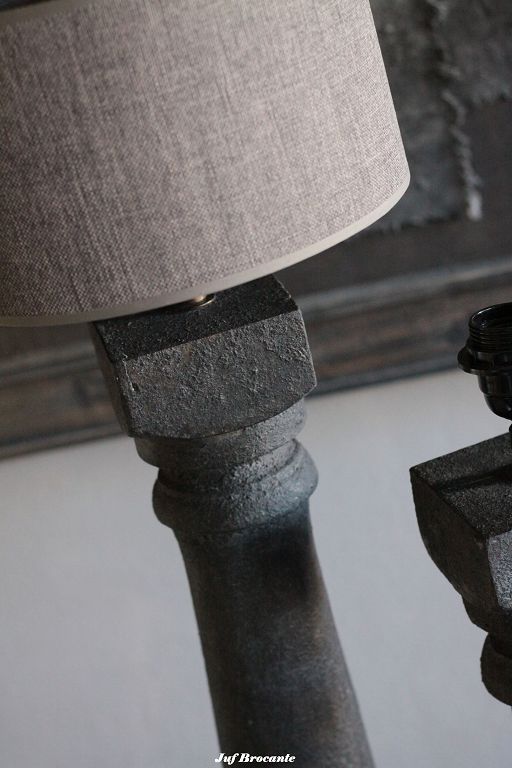Baluster massief hout met cementfinish matzwart