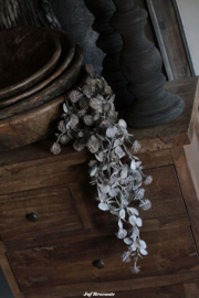 Toef eucalyptus grijs blad met bloemetjes