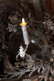 Grote olielamp op ledlicht blank