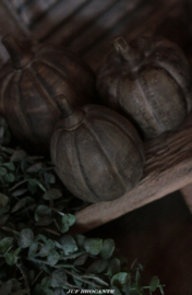 Set van 3 houten pompoenen