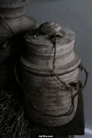 Nepalese kruik /Nepalese pot met deksel nr. 13