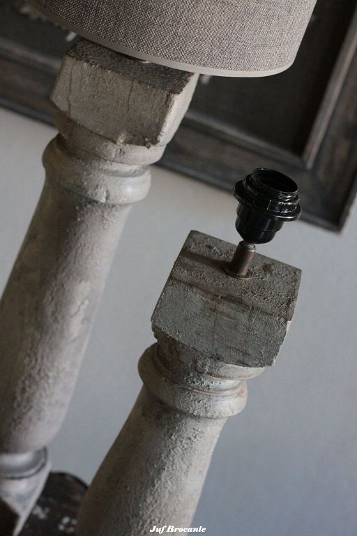 Baluster massief hout met cementfinish taupe