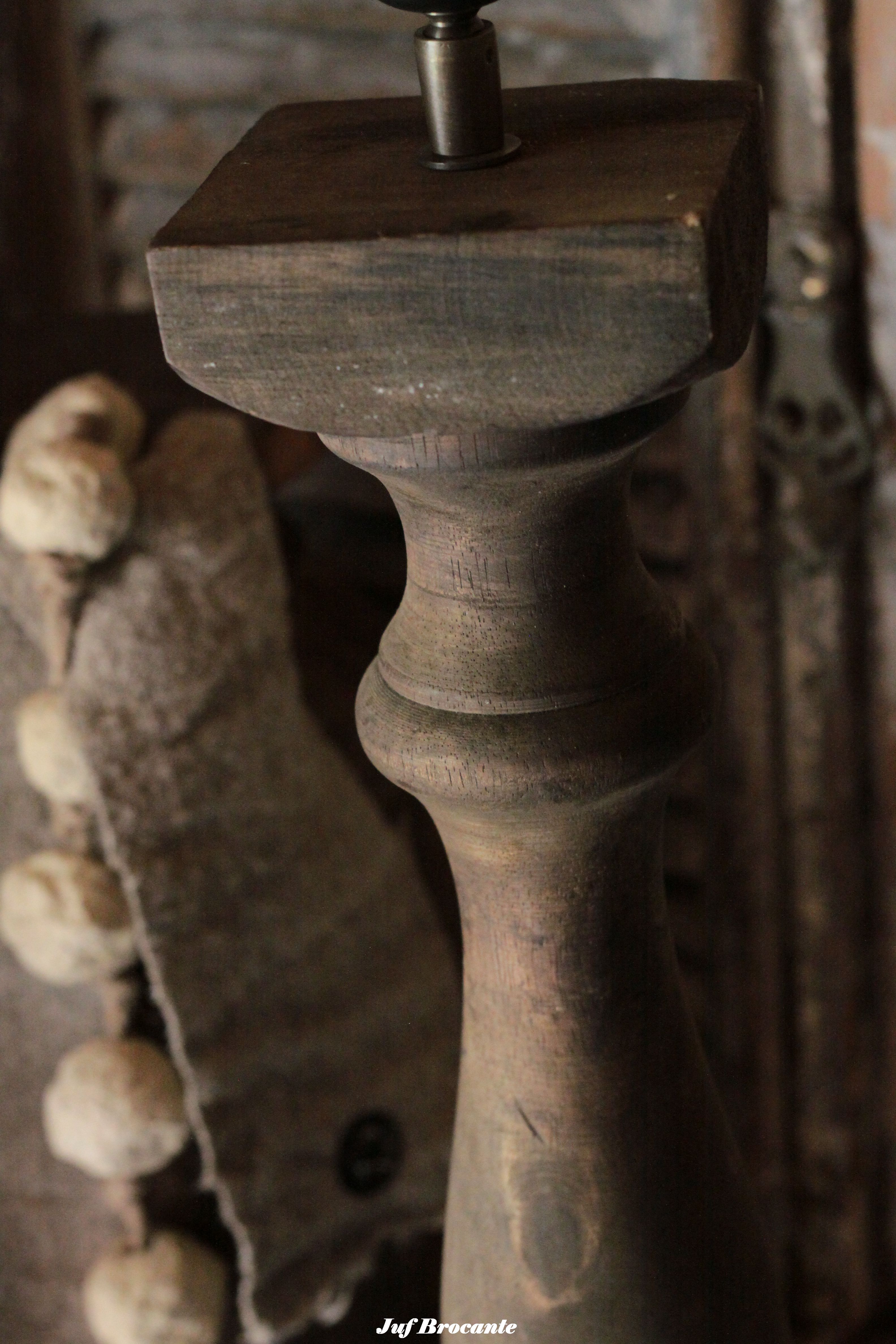 Balusterlamp sober vierkant slank