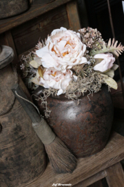 Kruik met boeket compleet