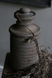 Nepalese kruik /Nepalese pot met deksel nr. 27
