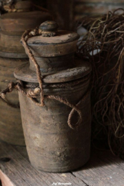 Nepalese kruik /Nepalese pot met deksel nr. 3