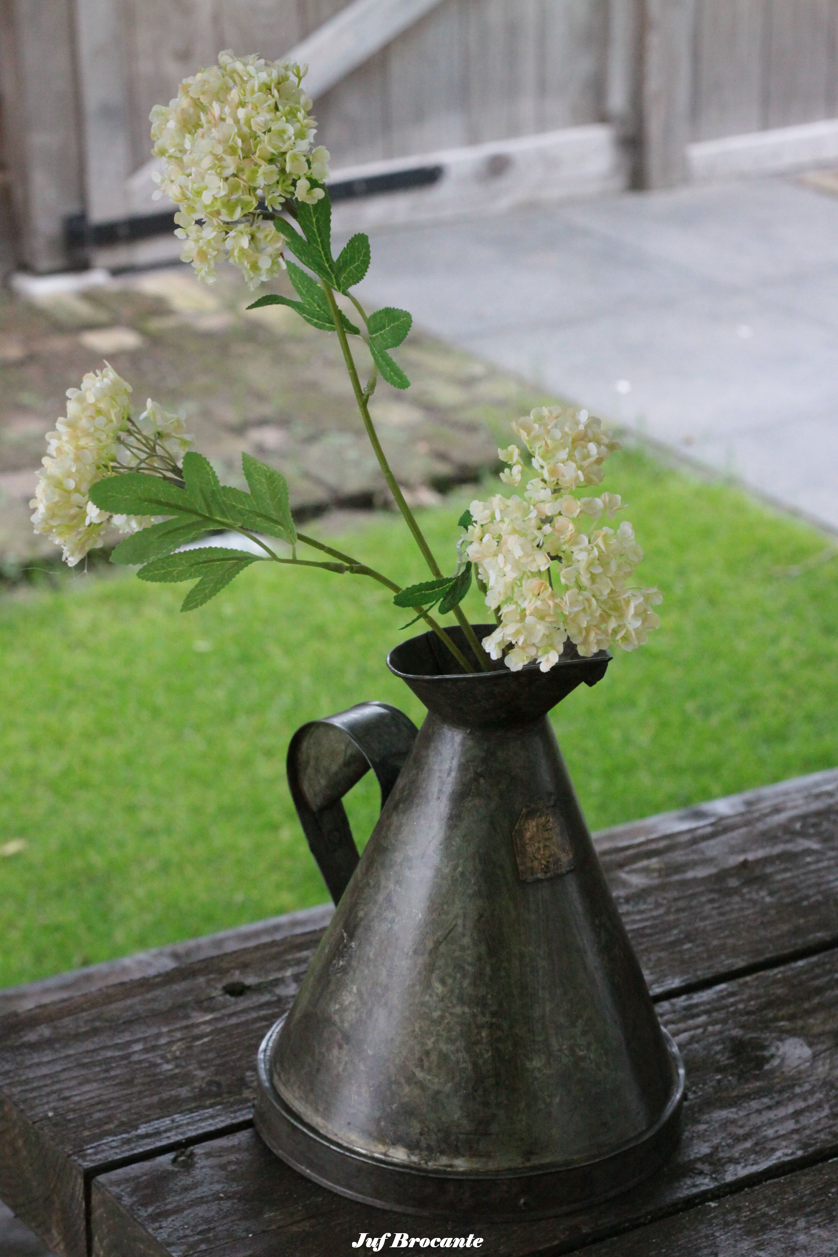 Hydrangea Spray old white