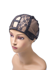 Lace cap met U-parting