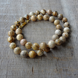 ketting van bruine jasper