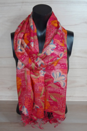 sjaal rood met tropische bloemen