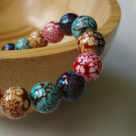 armband in kleurenmix met batik design