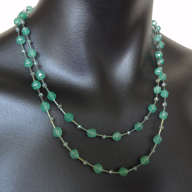 ketting van zeegroene Burmese jade