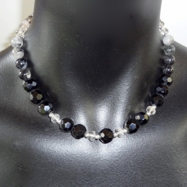 Ketting van onyx en toermalijnkwarts