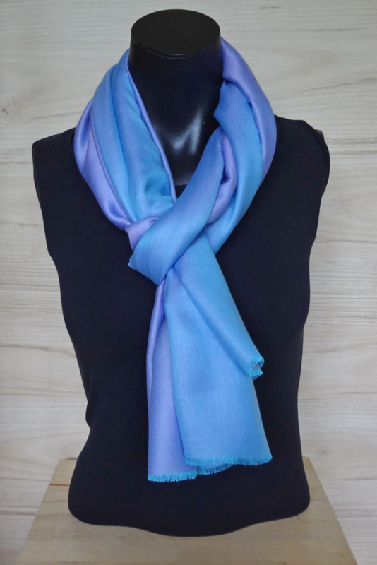 sjaal lila lichtblauw