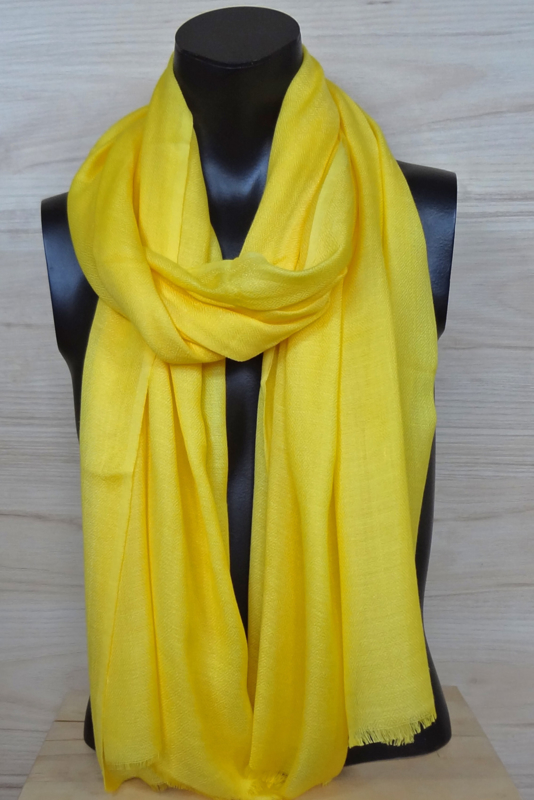 Sjaal in geel, 50% wol