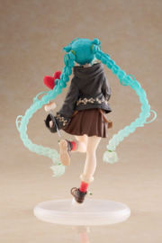 Hatsune Miku PVC Figure Hatsune Fashion Outdoor Spring Ver. 18 cm - Taito [Pre-Order]