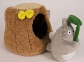 Studio Ghibli My Neighbor Totoro Knuffel Totoro in Tree Trunk [Nieuw]