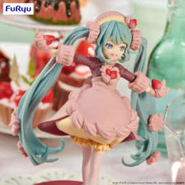 Hatsune Miku Figure Miku Strawberry Chocolate Short SweetSweets Series 17 cm - Furyu [Nieuw]