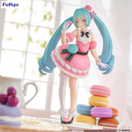 Hatsune Miku Figure Hatsune Miku Sweet Sweets Macaron Exceed Creative 21 cm - Furyu [Nieuw]