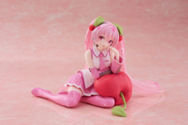 Hatsune Miku Figure Sakura Miku Cherry Cushion Desktop Cute Ver. 13 cm - Taito [Nieuw]