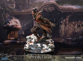Sekiro: Shadows Die Twice Figure Sekiro 32 cm - First 4 Figures [Pre-Order]