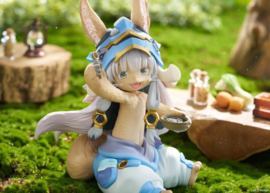 Made in Abyss Desktop Cute PVC Figure Nanachi (Mealtime ver.) 13 cm - Taito [Nieuw]