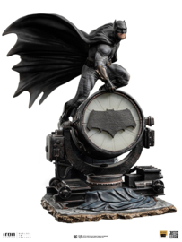 DC Comics Justice League Statue Batman on Batsignal Artscale Deluxe 1/10 Scale 28 cm - Iron Studios [Nieuw]