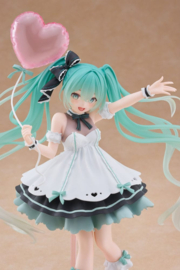 Hatsune Miku AMP+ PVC Figure Hatsune Miku Birthday 2025 Party Ver. 21 cm - Taito [Nieuw]